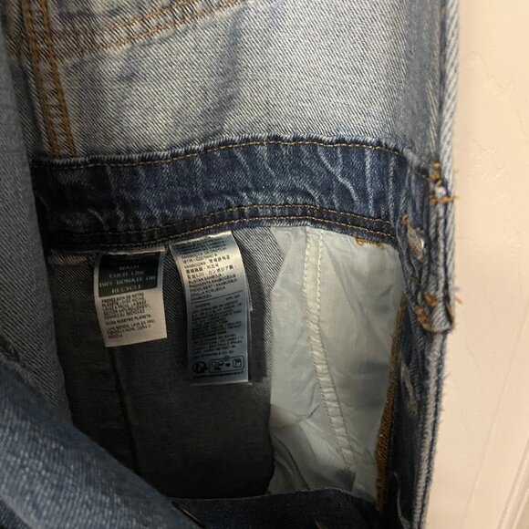 Levi's® Vintage Denim Overall NWT Urban Outfitters - Picture 9 of 13